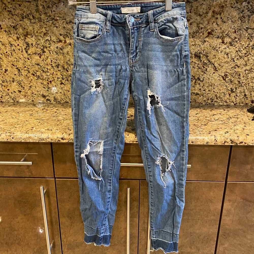 CELLO SKINNY DISTRESSED JEANS